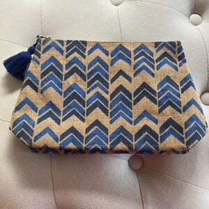 💙Neiman Marcus Blue Chevron Clutch💙